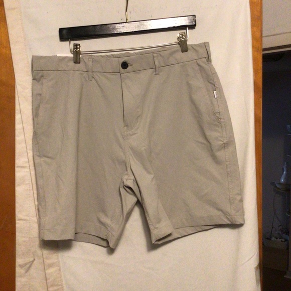 Onia Other - O is daily wear casual 360Tex Shorts SZ 34 New